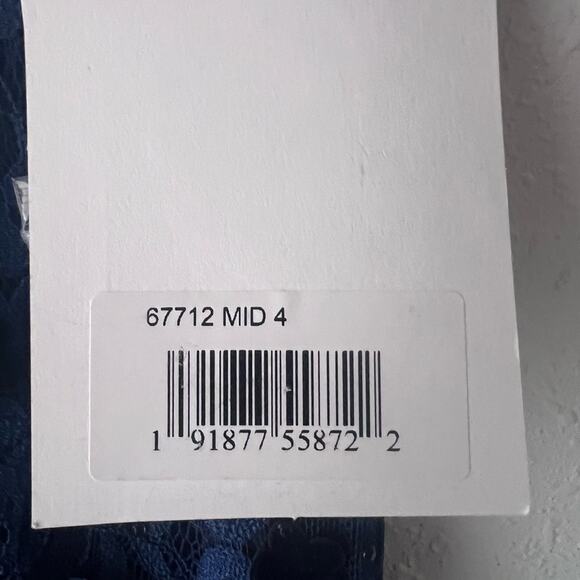 Mac Duggal - 67712 V Neck Bell Sleeve Lace Dress Size 4 Navy Blue NWT - Picture 5 of 8